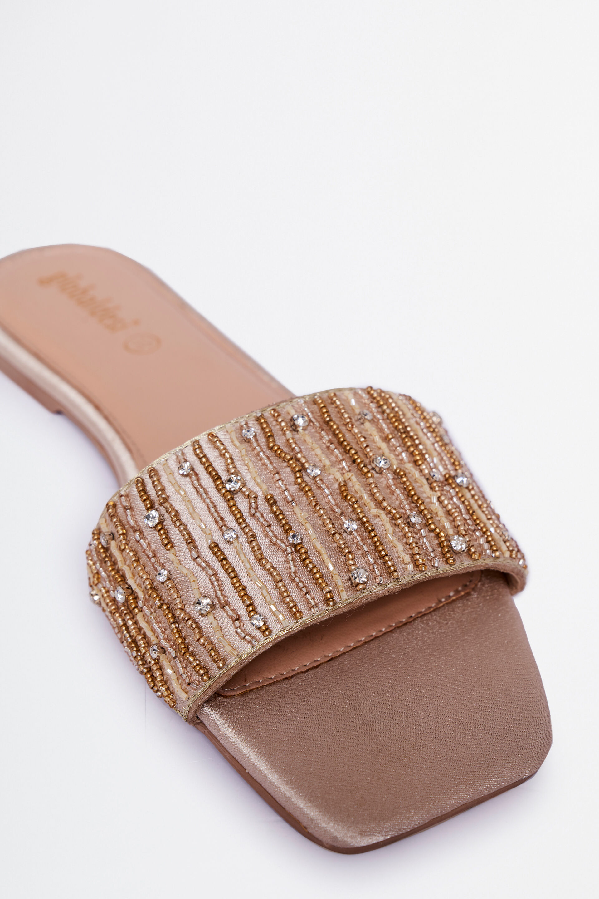 Desi chappals store